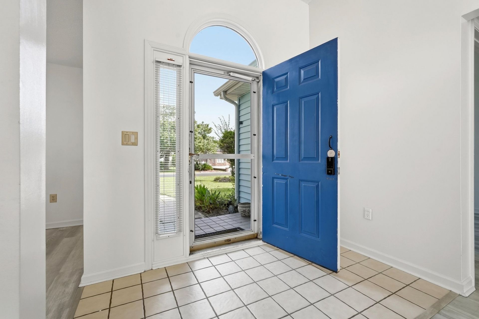 3943 Lochview Dr. Photo 19