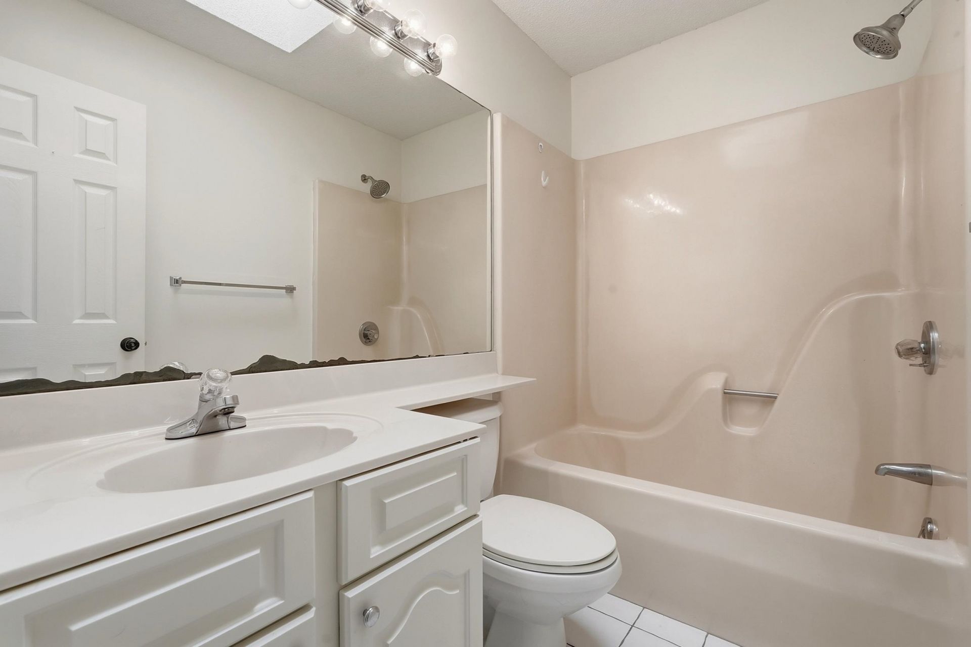 3943 Lochview Dr. Photo 22