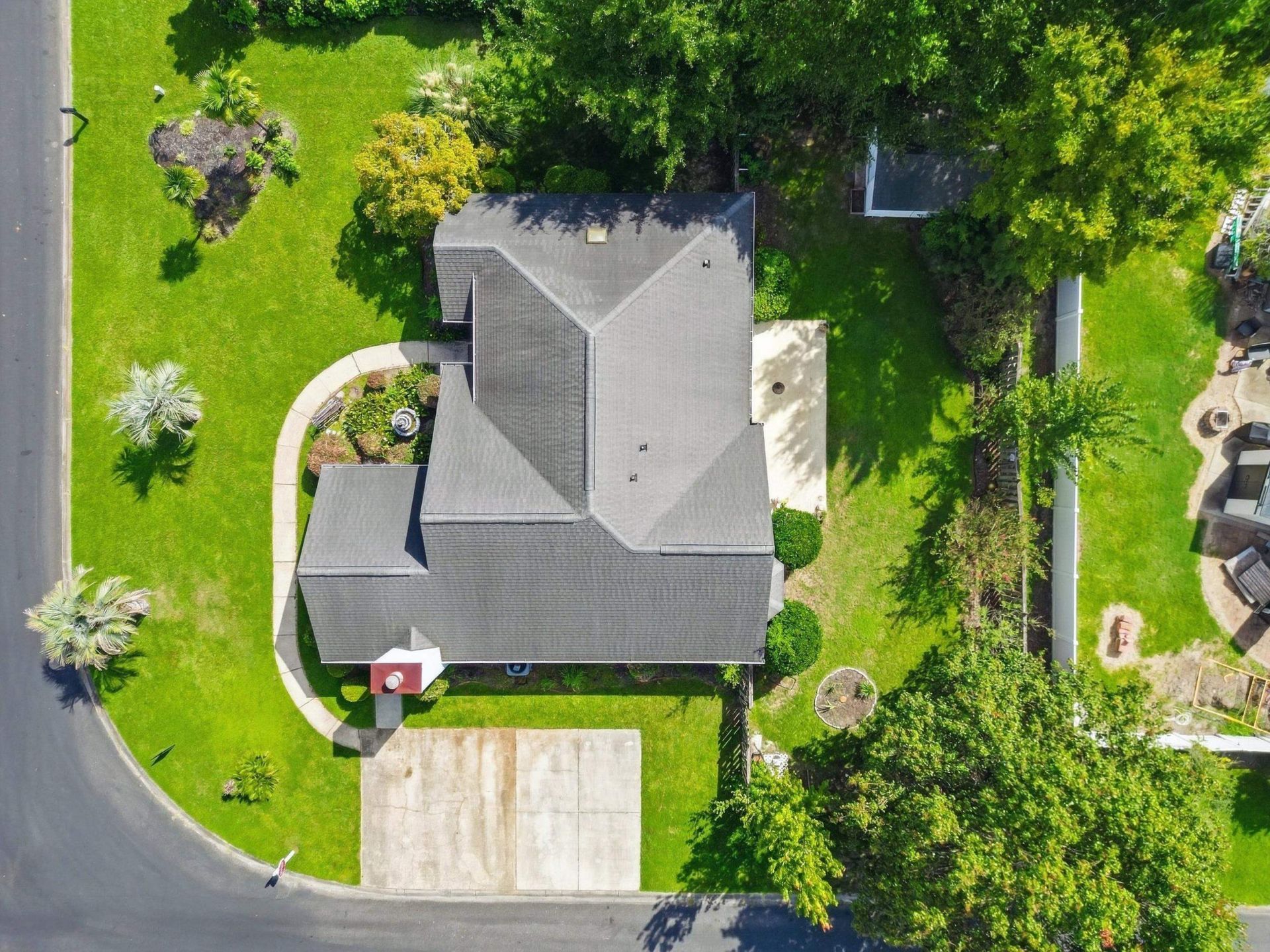 3943 Lochview Dr. Photo 34