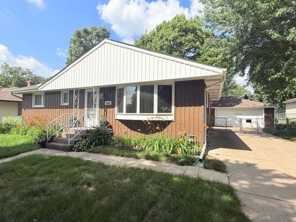 2055 English Street, Maplewood, MN 55109