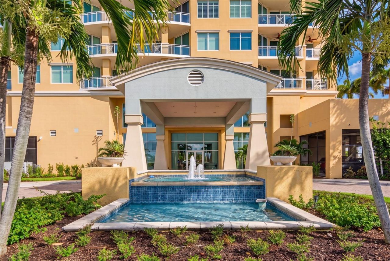130 Riviera Dunes Way, Unit 703, Palmetto, FL 34221 Photo