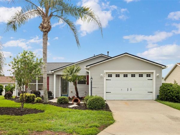 16804 SE 96TH CHAPELWOOD CIRCLE, Unit 52, THE VILLAGES, FL 32162