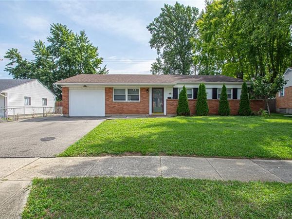 1482 Cobblestone Street, Riverside, OH 45432