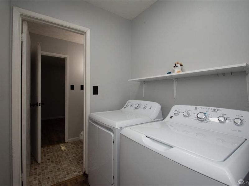 1482 Cobblestone Street, Riverside, OH 45432 Photo 11