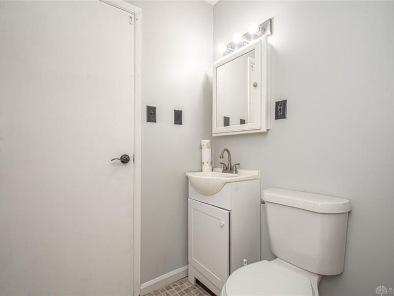 1482 Cobblestone Street, Riverside, OH 45432 Photo 12