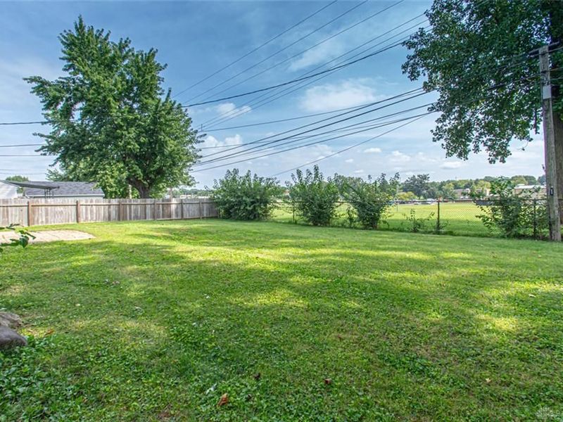 1482 Cobblestone Street, Riverside, OH 45432 Photo 24
