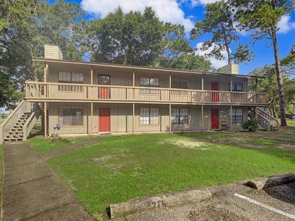 2811 Langley Ave, Unit 215, Pensacola, FL 32504