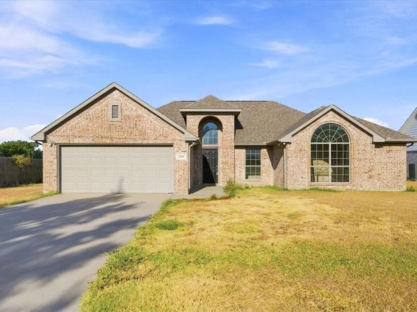 509 Jouette Street, Farmersville, TX 75442