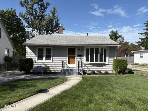 5424 Fleet Road , Toledo, OH 43615