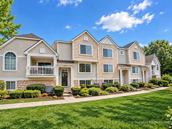 1710 Middlebury Drive , Unit 1710, Aurora, IL 60503