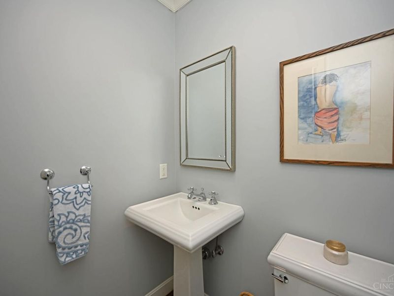 4845 Le Blond Avenue, Cincinnati, OH 45208 Photo 8