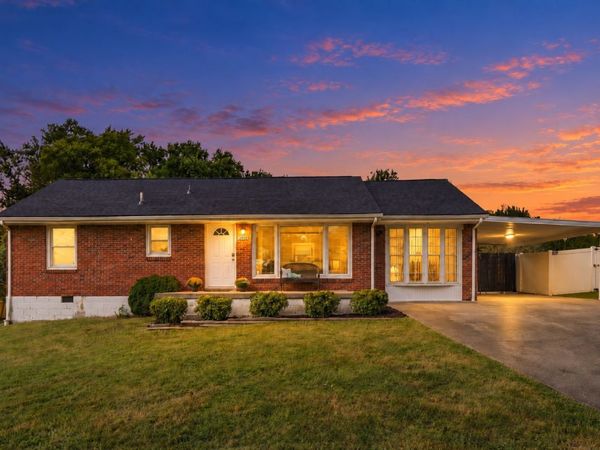 2108 Crystal Dr, Nashville, TN 37210