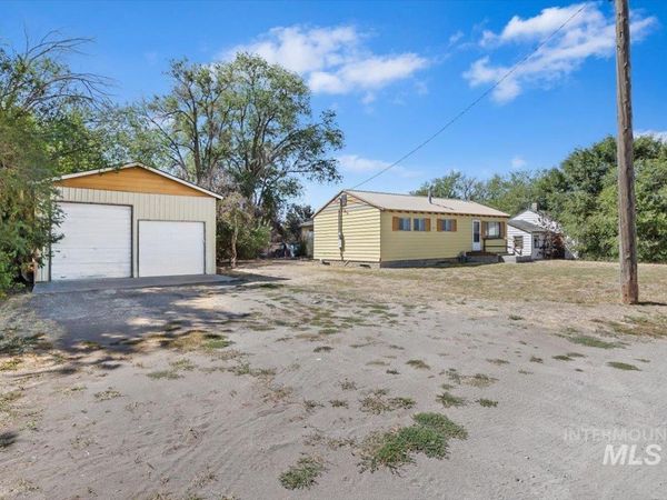 342 W Railroad Ave, Hansen, ID 83334