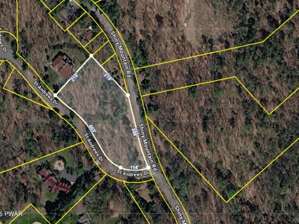 Shiny Mountain Road , Greentown, PA 18426