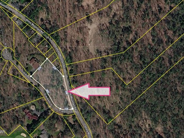 Shiny Mountain Road , Greentown, PA 18426