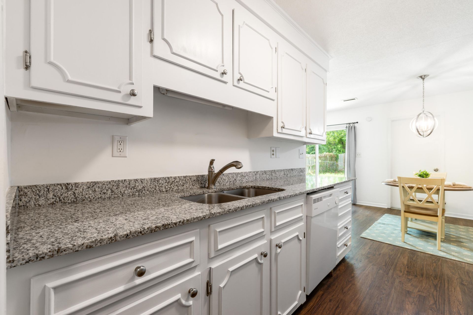 4324 Briarstone Court Photo 5