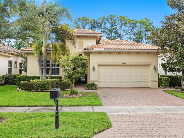 10661 SW Visconti Way, Port St. Lucie, FL 34986