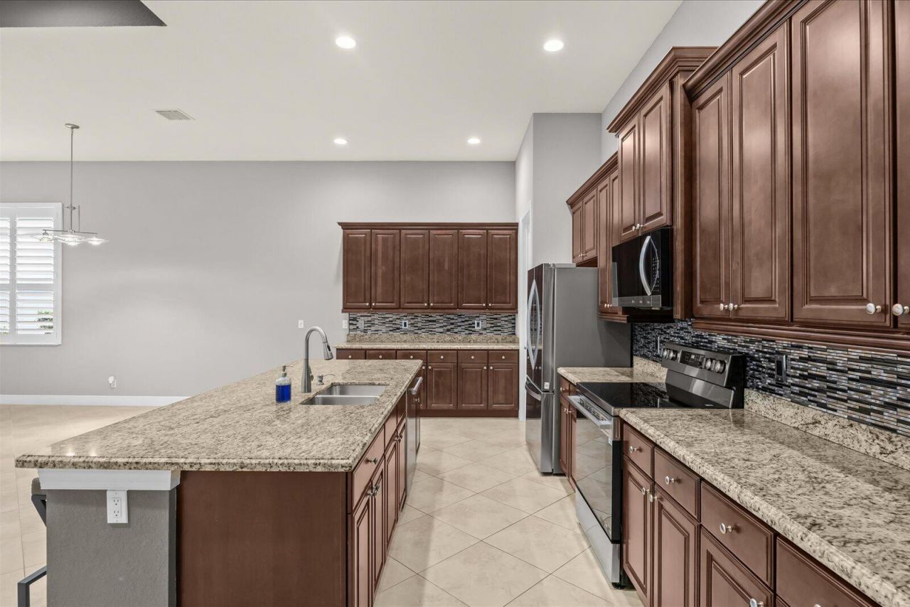 10661 SW Visconti Way, Port Saint Lucie, FL 34986 Photo