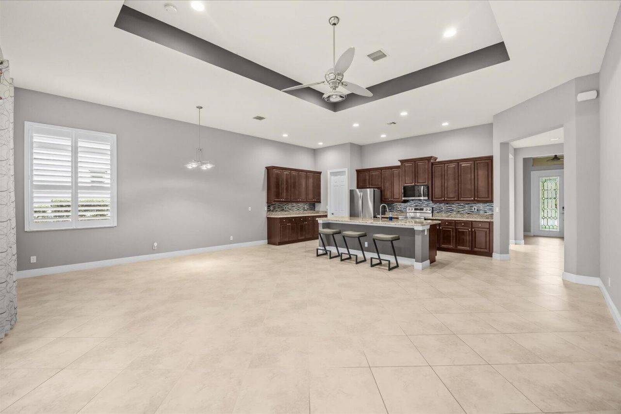 10661 SW Visconti Way, Port Saint Lucie, FL 34986 Photo