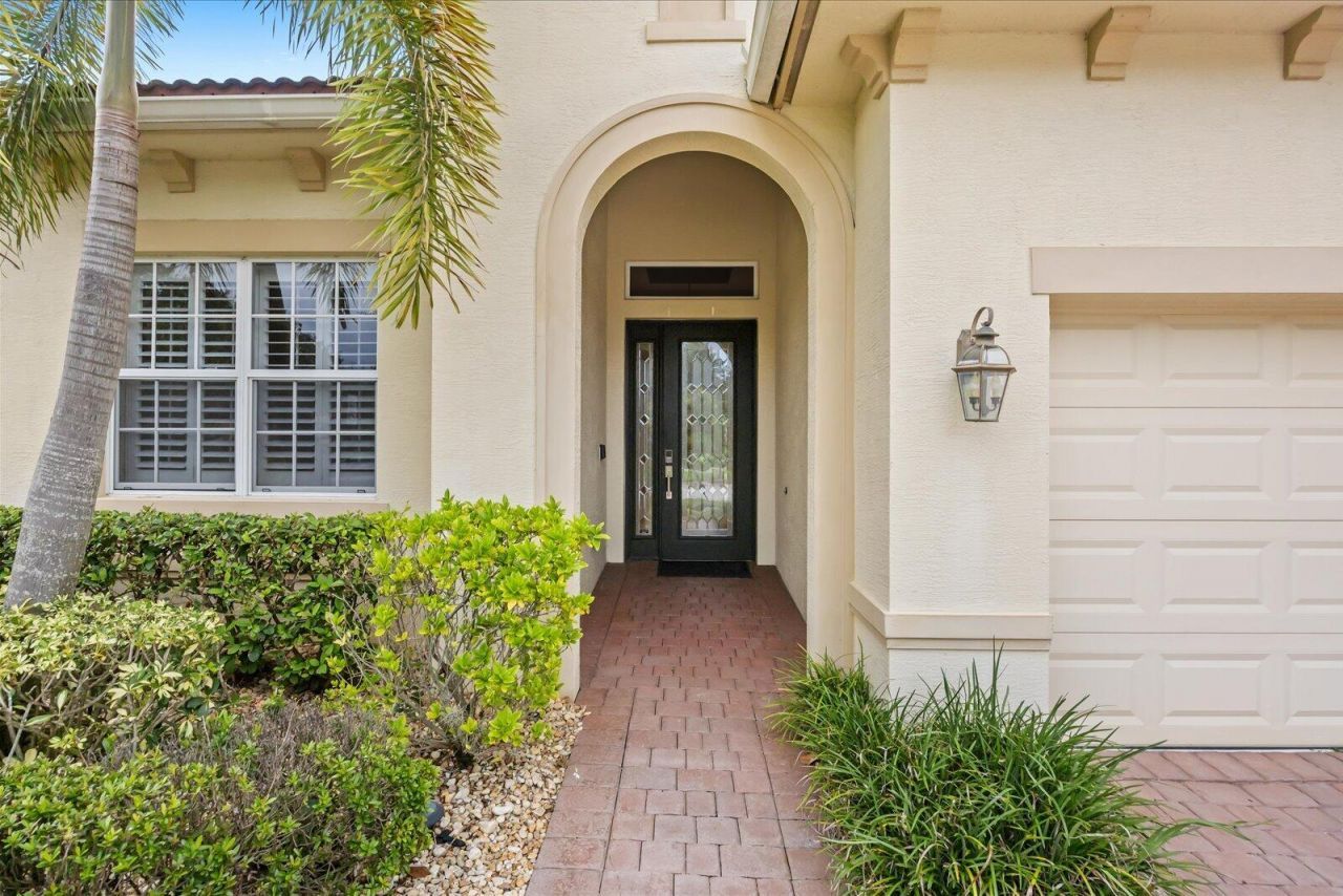 10661 SW Visconti Way, Port Saint Lucie, FL 34986 Photo
