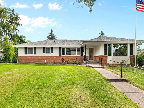 13881 90th Avenue N, Maple Grove, MN 55369