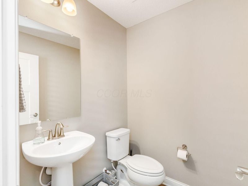 7270 Cutler Drive , Powell, OH 43065 Photo 9