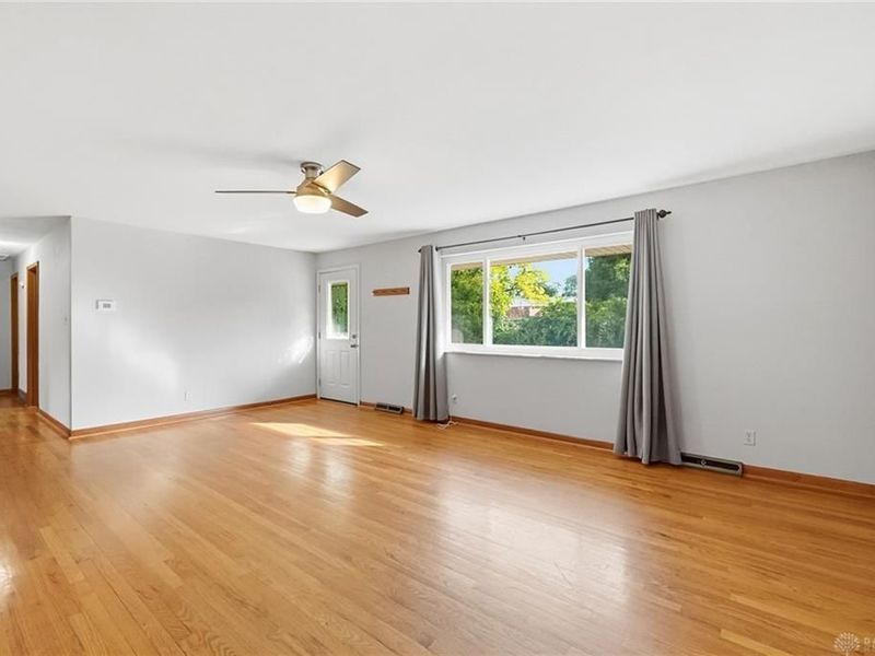 2924 Eckley Boulevard, West Carrollton, OH 45449 Photo 8