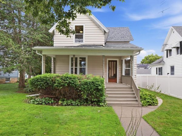 527 1st Street, Baraboo, WI 53913