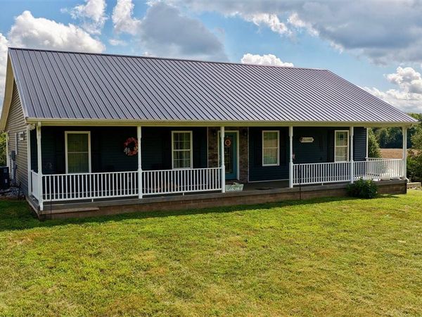 1170 Pleasant Grove Cemetery Road , Hardyville, KY 42746