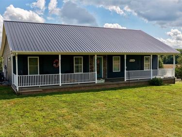 1170 Pleasant Grove Cemetery Road, Hardyville, KY 42746