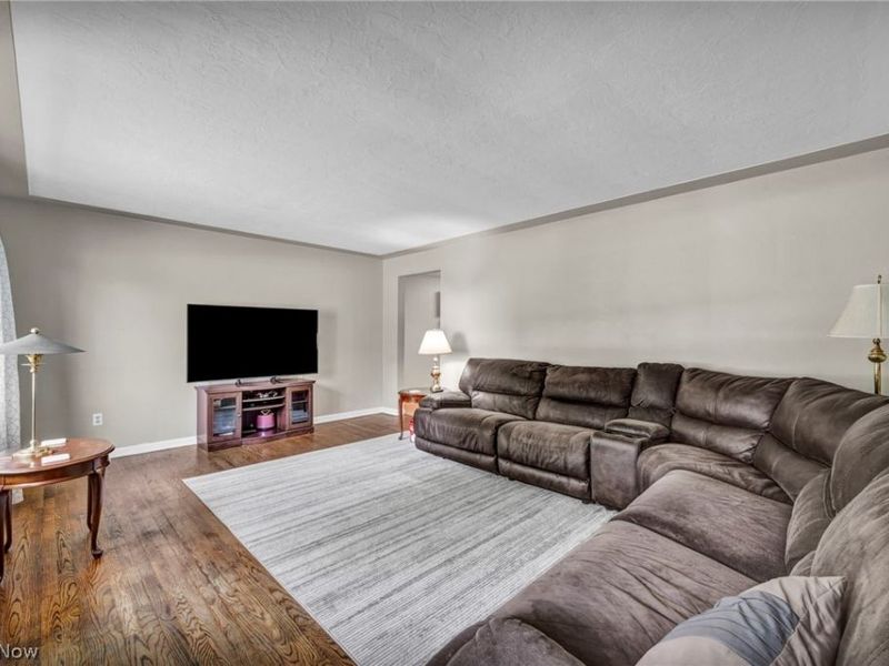 5803 Russia Road, Amherst, OH 44001 Photo 12