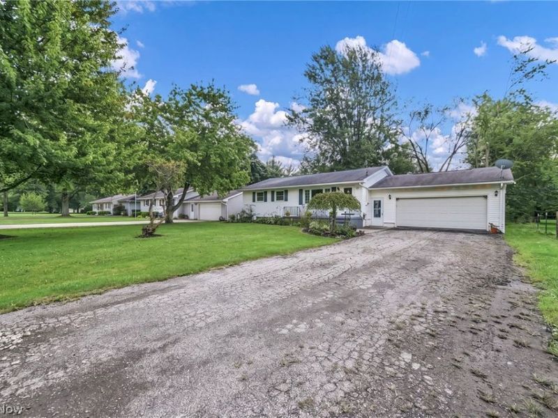 5803 Russia Road, Amherst, OH 44001 Photo 2