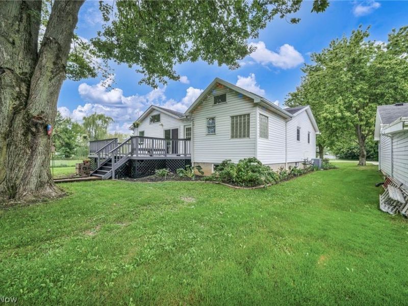 5803 Russia Road, Amherst, OH 44001 Photo 7