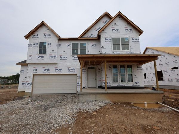 534 Creekside Loop S, Pataskala, OH 43062