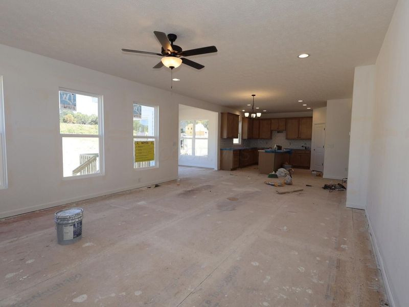 534 Creekside Loop S, Pataskala, OH 43062 Photo 4