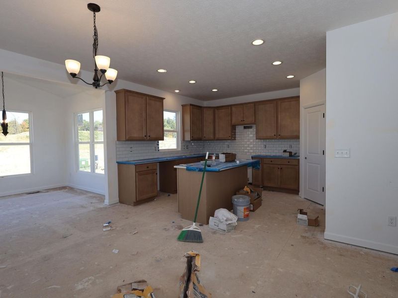534 Creekside Loop S, Pataskala, OH 43062 Photo 5