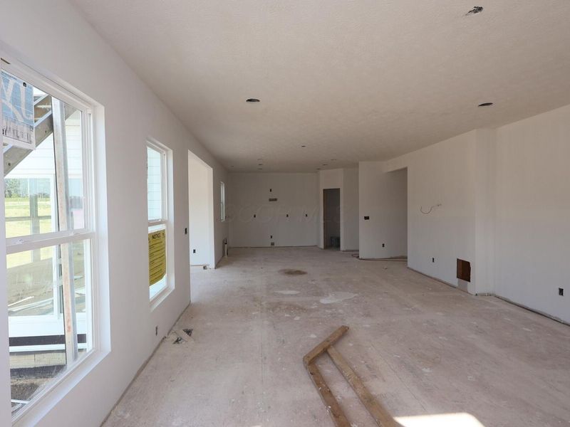 534 Creekside Loop S, Pataskala, OH 43062 Photo 5