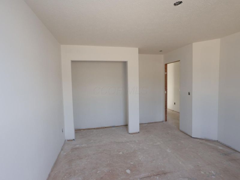 534 Creekside Loop S, Pataskala, OH 43062 Photo 9