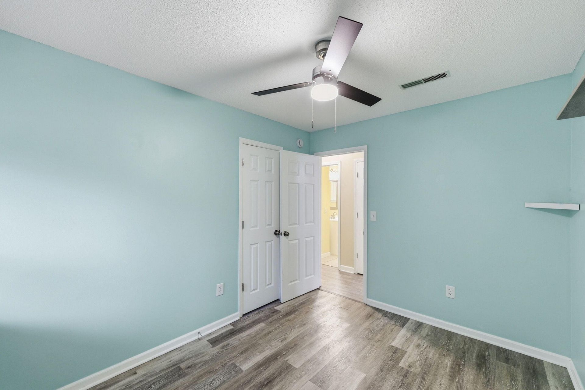 221 Barshay Drive Photo 12