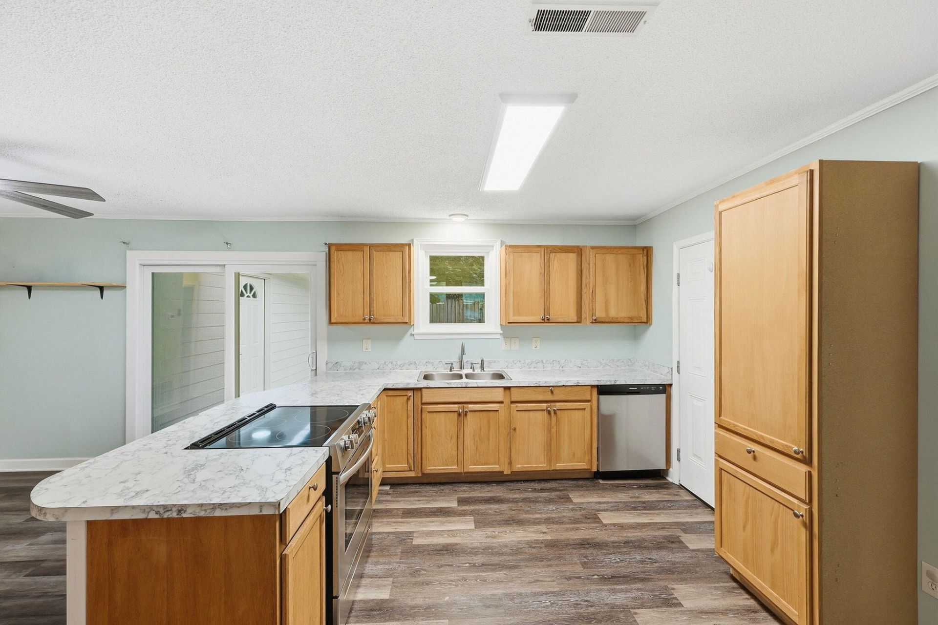 221 Barshay Drive Photo 19