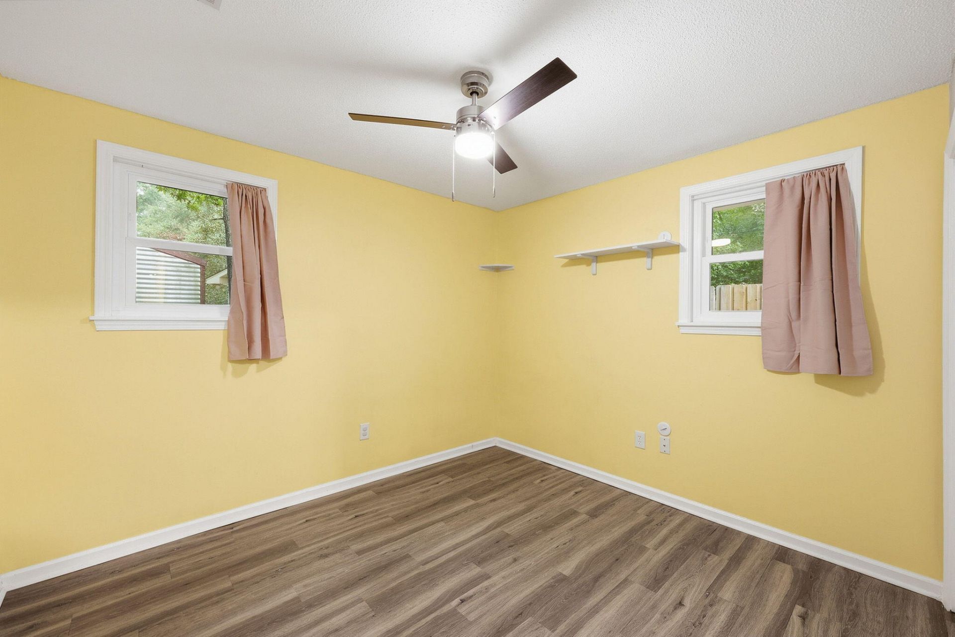 221 Barshay Drive Photo 28