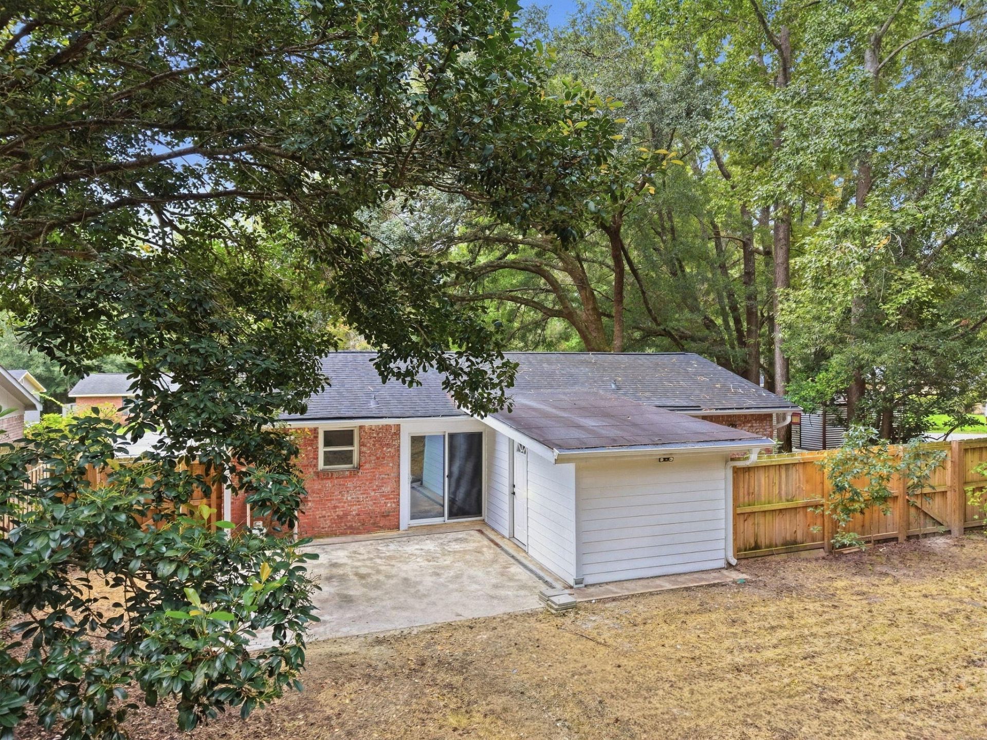 221 Barshay Drive Photo 6