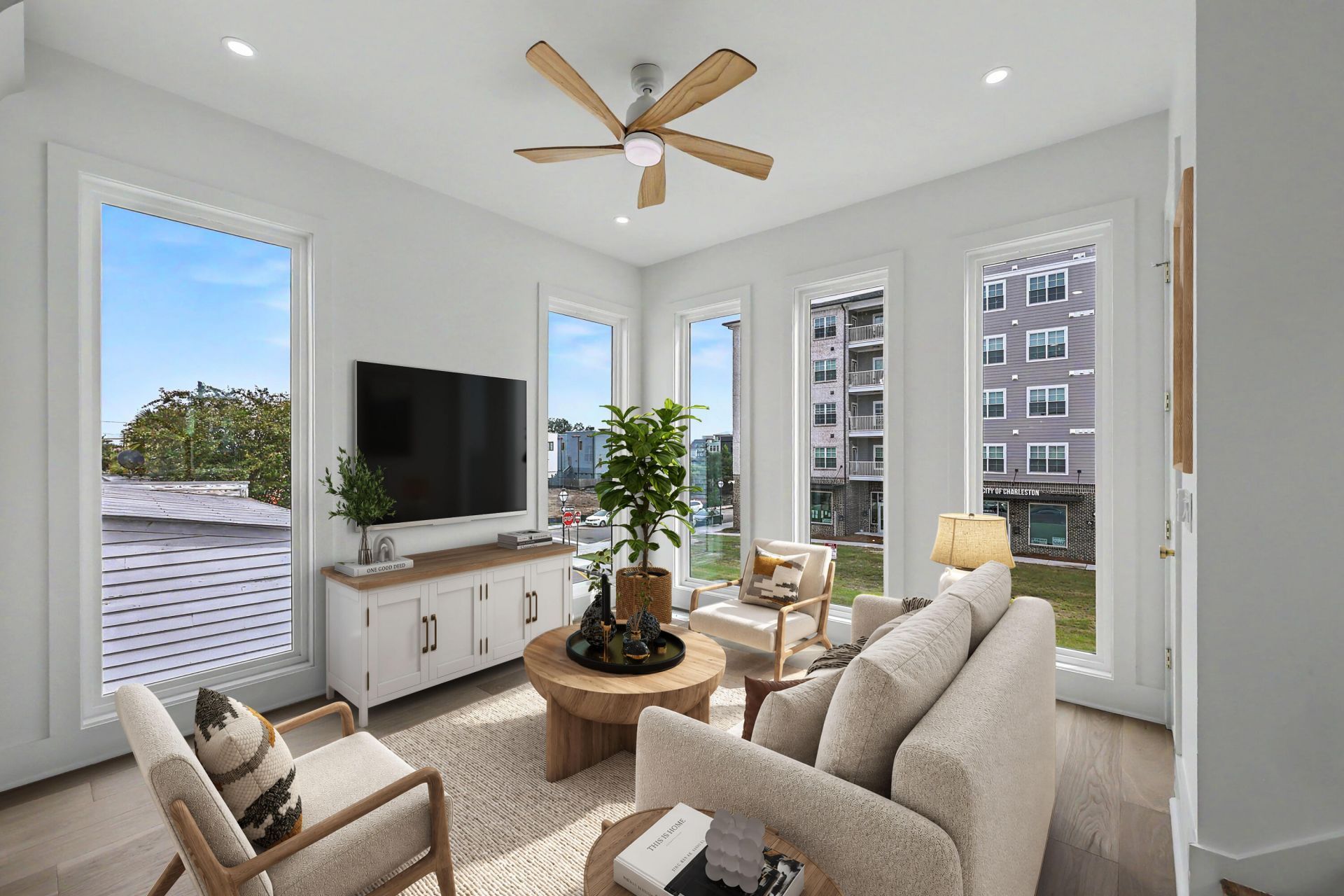64 Lee Street Photo 16
