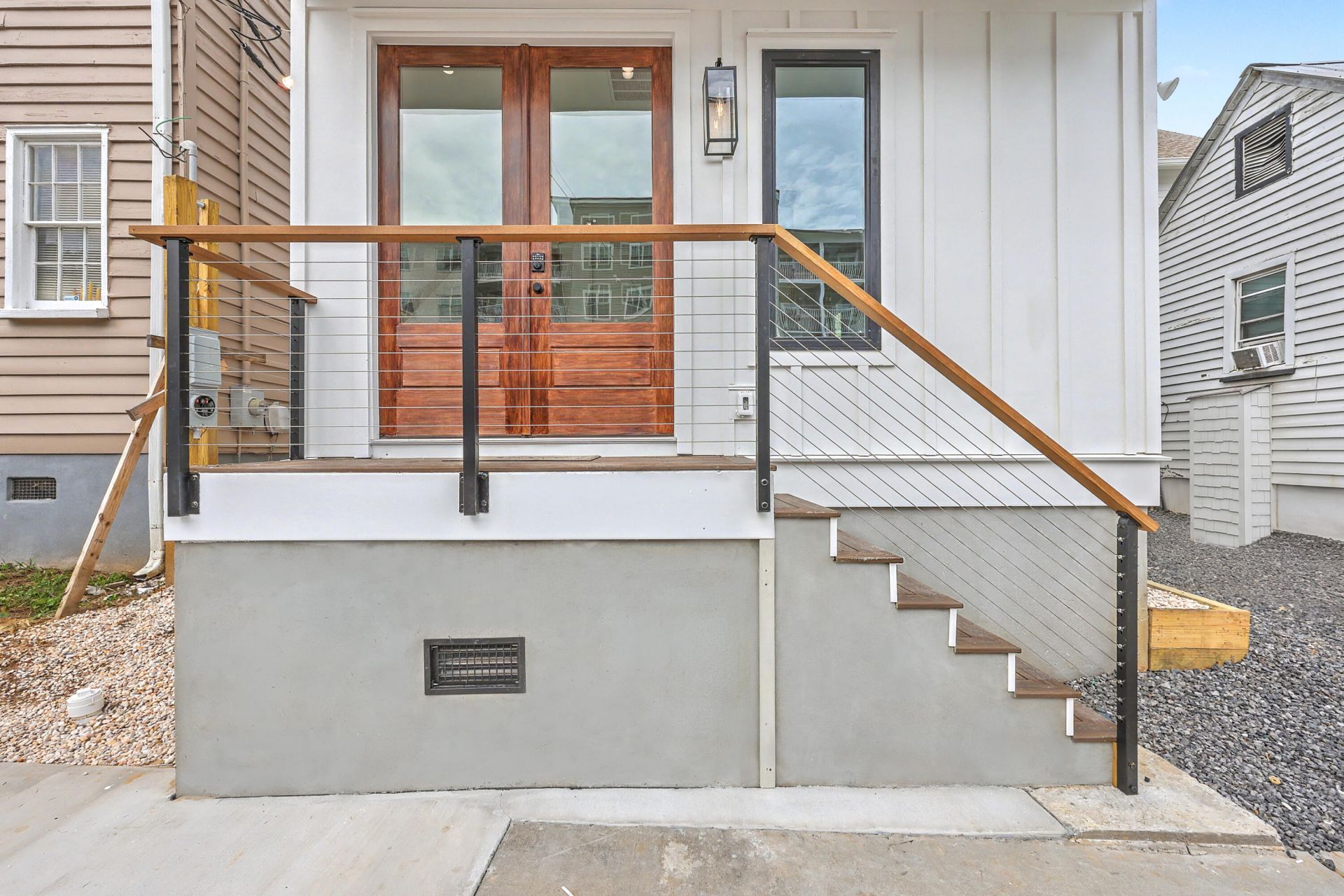 64 Lee Street Photo 5