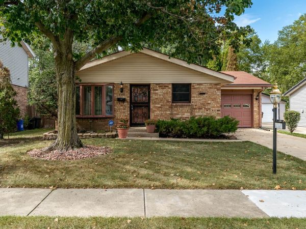 2303 Lucille Street , Rockford, IL 61104