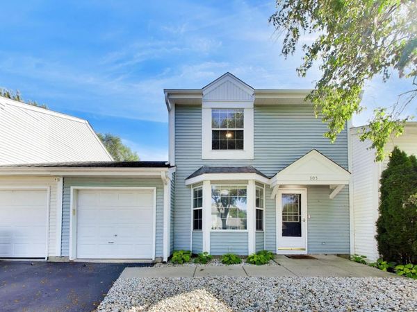 505 Newbury Drive , Island Lake, IL 60042