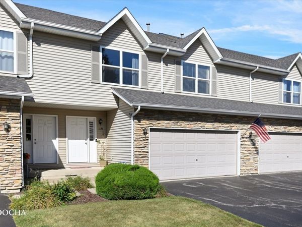 1147 Alexandria Drive, Sycamore, IL 60178