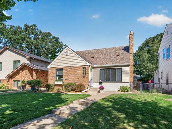 1371 Eleanor Avenue, Saint Paul, MN 55116