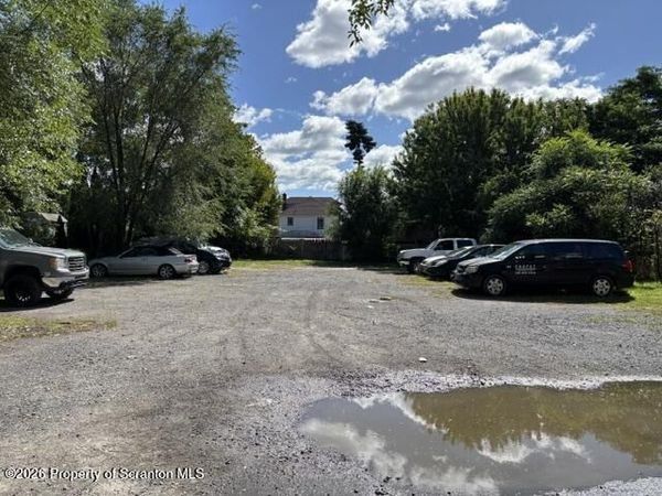 N Edwards Court, Scranton, PA 18504