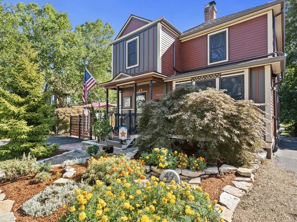 49 Lynde Ave, Melrose, MA 02176
